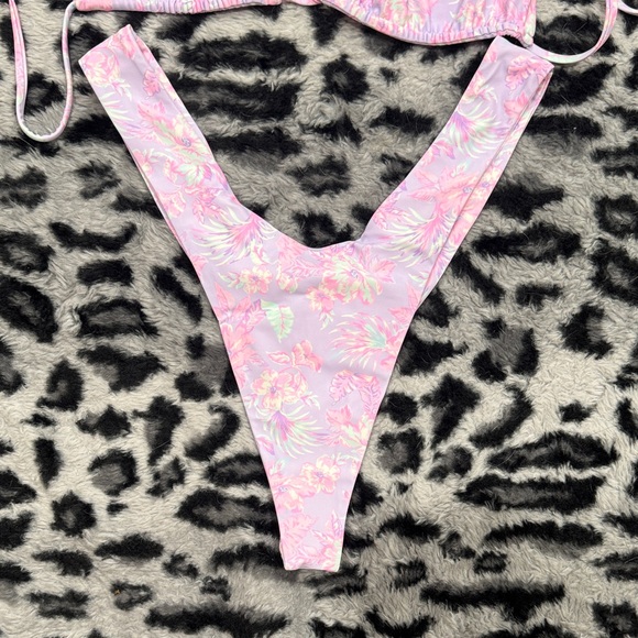 Kulani Kinis Pink Floral Bikini Set - Picture 4 of 4